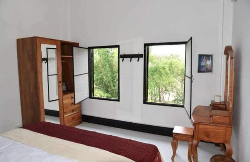 Meet Sunset Hostel Luangprabang Exterior photo