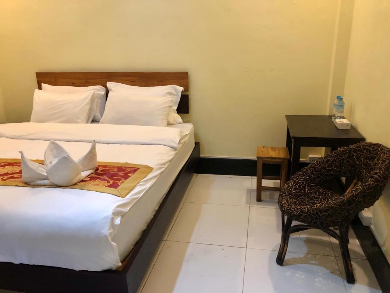 Meet Sunset Hostel Luangprabang Exterior photo